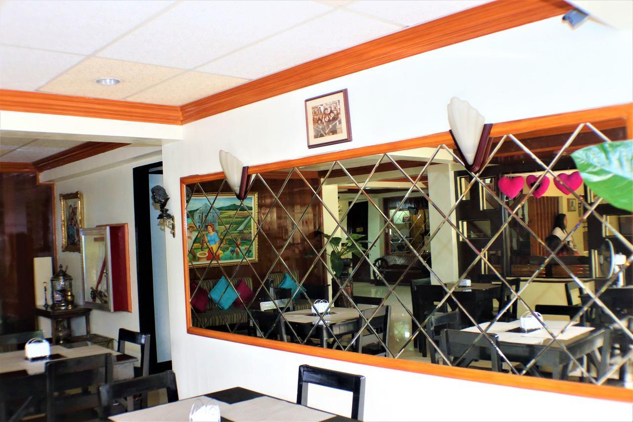 Zen Rooms Vest Grand Suites Bohol Tagbilaran City Exterior photo
